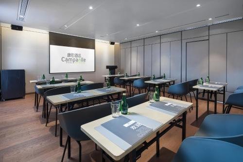 Фото Campanile Shanghai Jing An Hotel