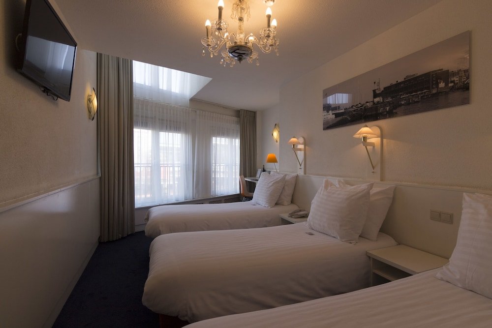 Фото Hotel Multatuli