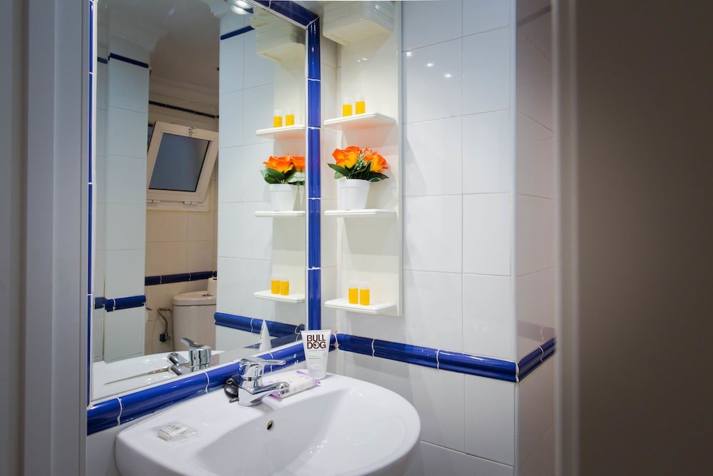 Фото Holidays2Malaga City Center Apartments