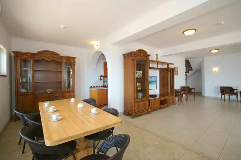 Фото Солнечный