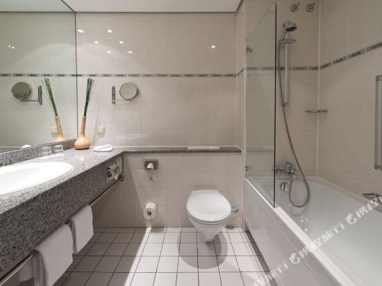 Фото Leonardo Hotel Heidelberg