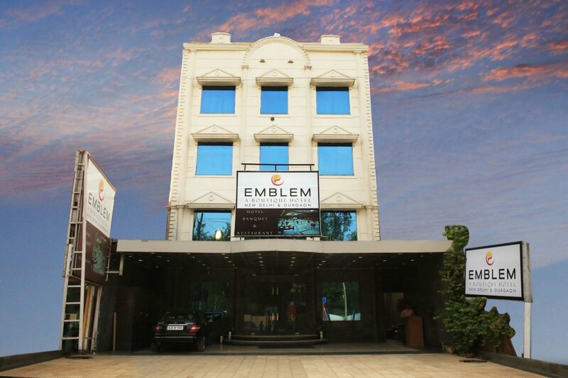 Гостиница Emblem Hotel Sector 14 Gurgaon в Гургаоне