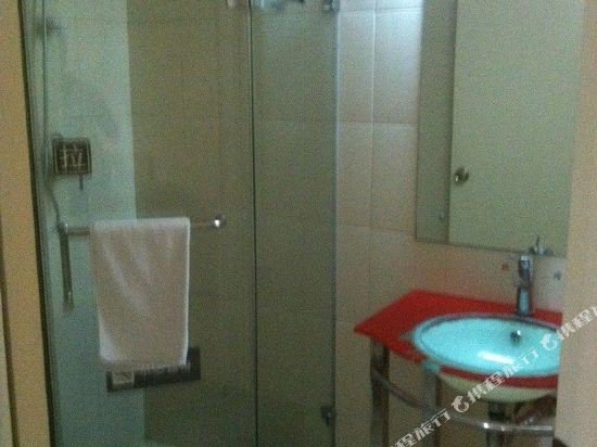 Фото 7Days Inn Shenyang Railway North Station Beixing Branch