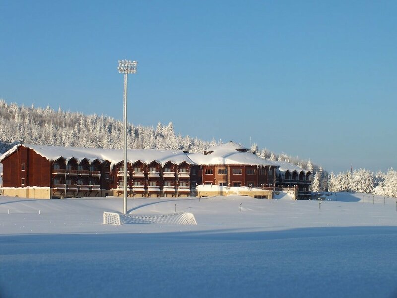 Гостиница Fenerbahce Topuk Yaylasi Resort & Sport Topuk Yaylası в Кайнашлы