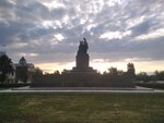 Мемориальная доска в месте захоронения красногвардейцев (Shostakovicha Street, 5) ، لافتة تاريخية، حجر أساس
