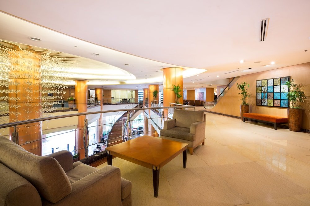 Фото Eastwood Richmonde Hotel