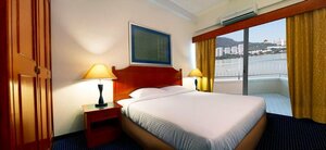 H Suites at Rainbow Paradise (Penang, Tanjong Bunga), hotel