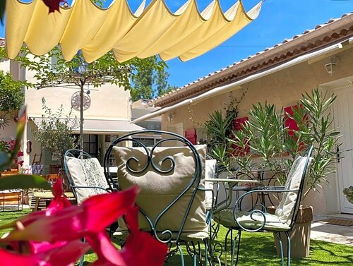 Внешний вид отеля La Jabotte в Антибе, фото 1