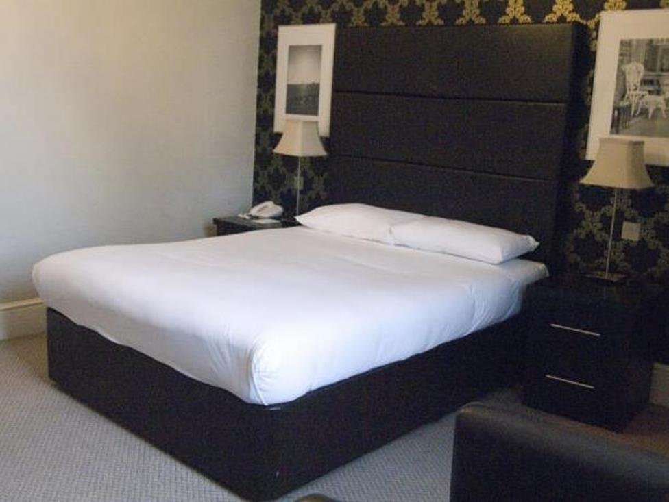 Фото Queens Hotel