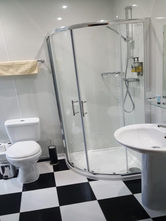 Фото McLays Guest House