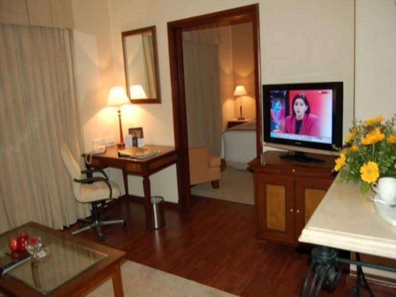 Фото Radisson Hotel Varanasi