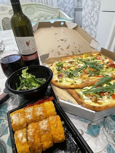 محل صنع البيتزا Dodo Pizza ، ، صورة