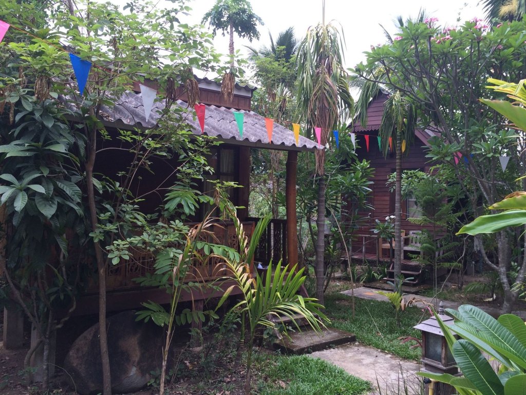 Фото Mountain Blue Cottage