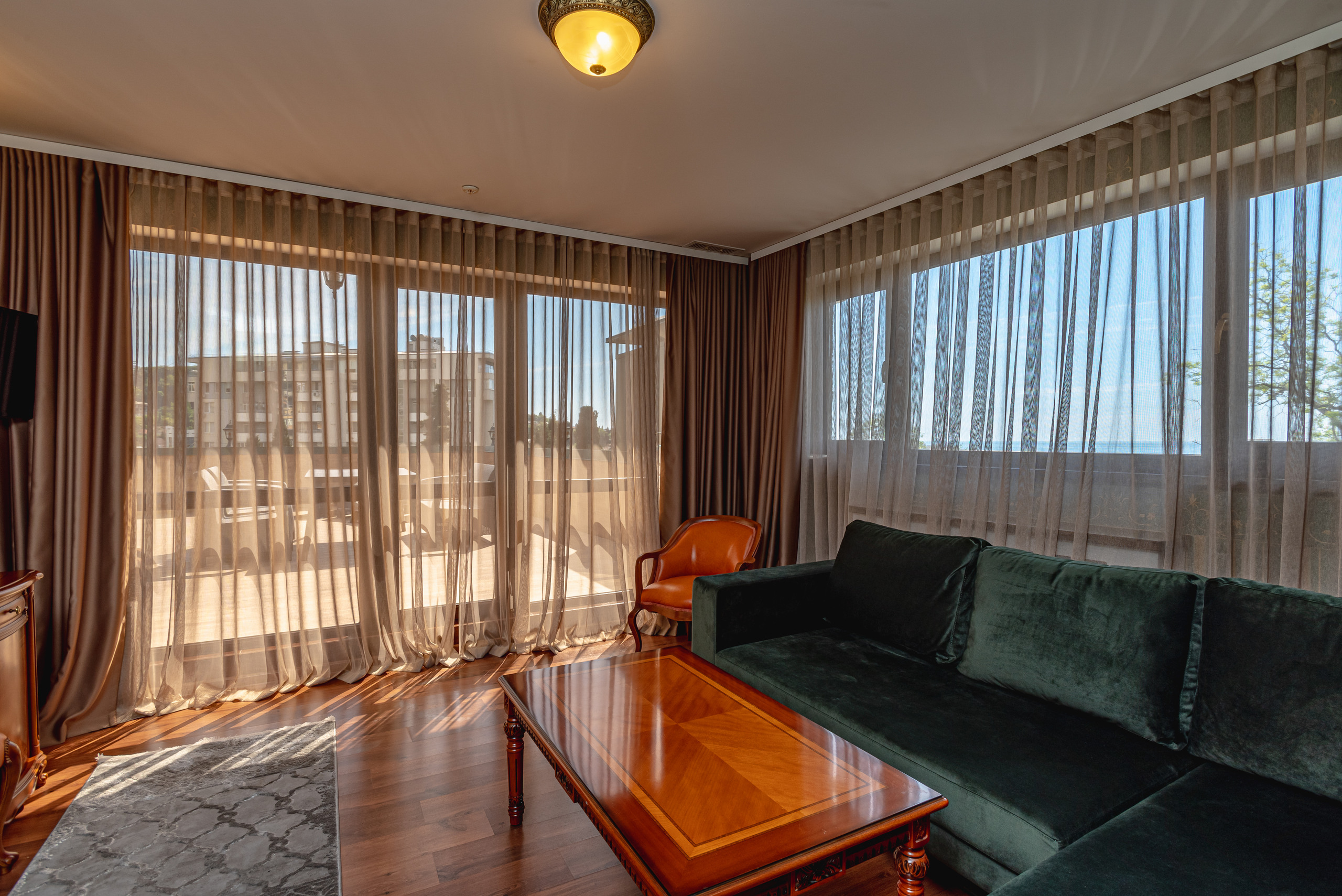 Фото Бульвар