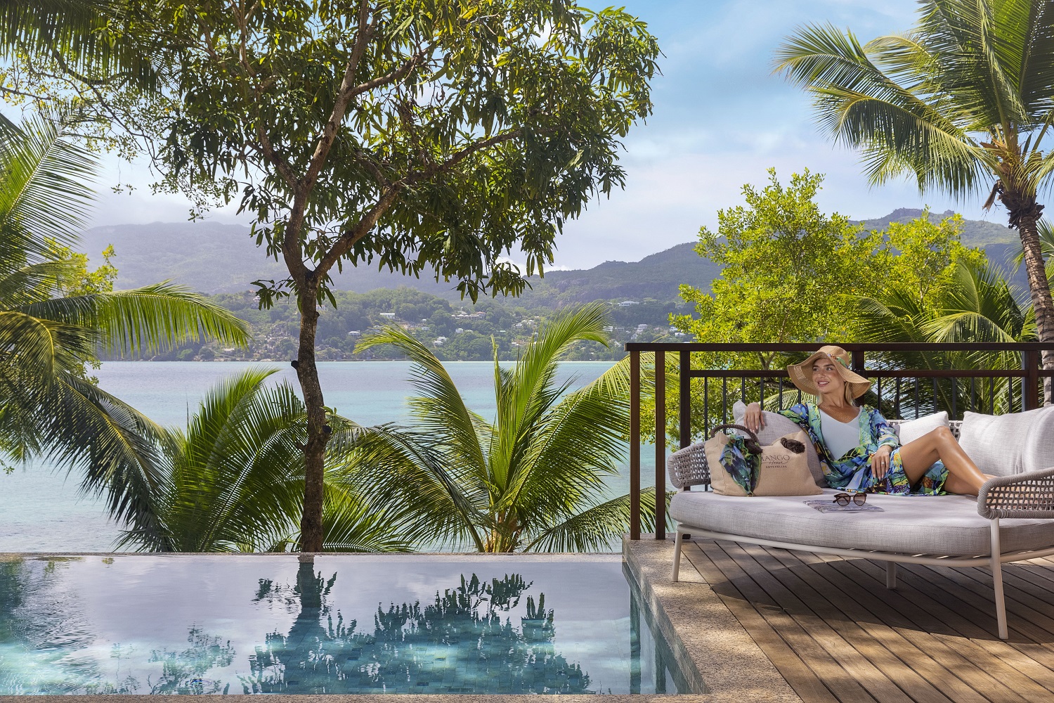 Фото Conrad Chia Laguna Sardinia