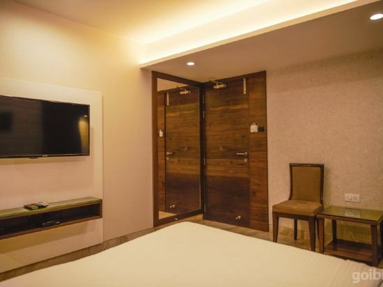 Фото Alba Premier Indore