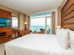 Гостиница Marino Beach Colombo