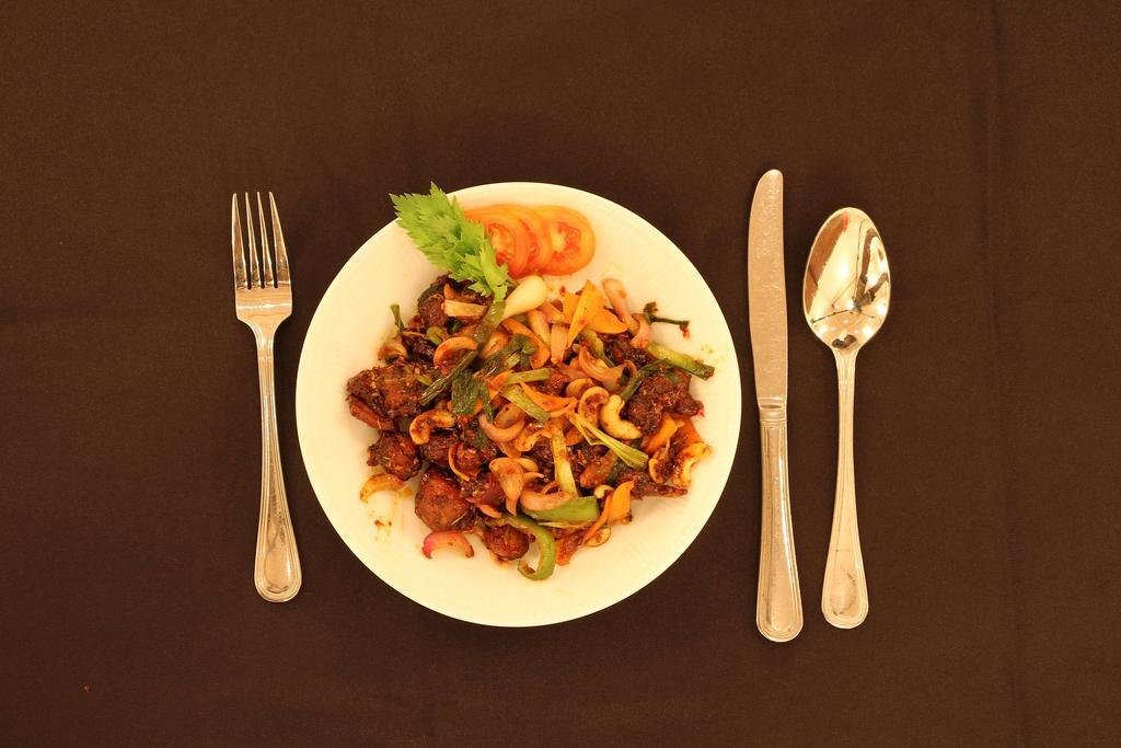 Фото Sanoreech Hotel