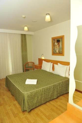 Фото B&B HOTEL Braga Lamaçaes