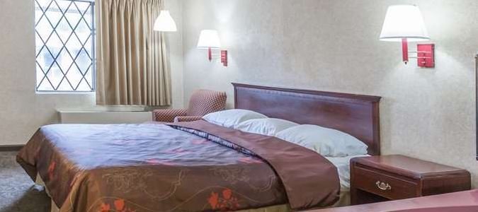 Фото Knights Inn Farmington Hills