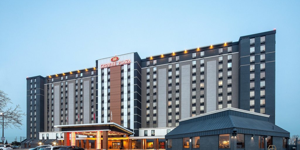 Фото Crowne Plaza Toronto Airport an Ihg Hotel