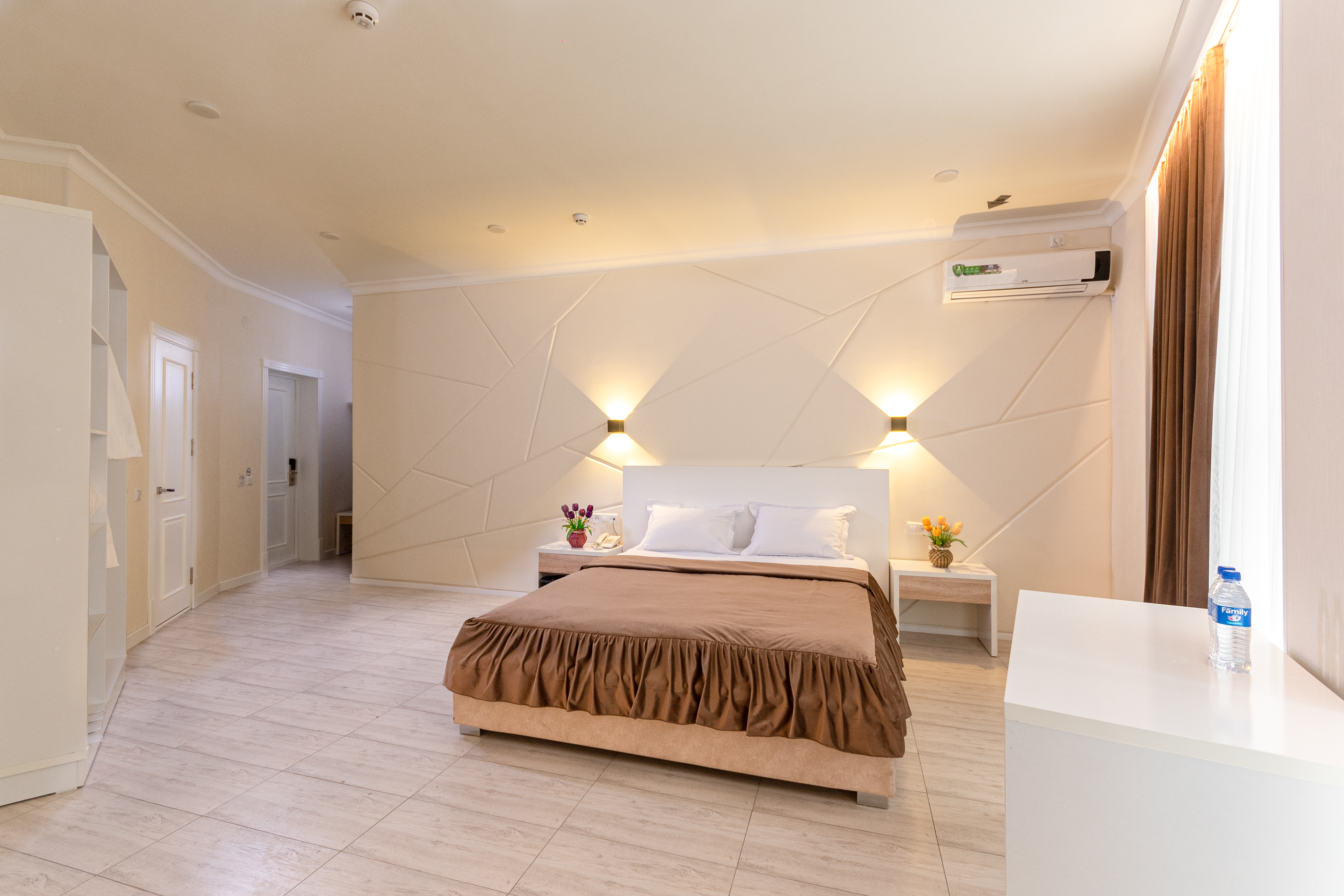 Фото Tantana Hotel