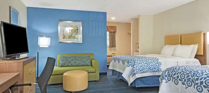 Фото Days Inn by Wyndham Ridgefield