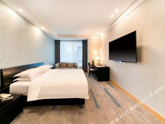 Фото Hundred Centuries Hotel