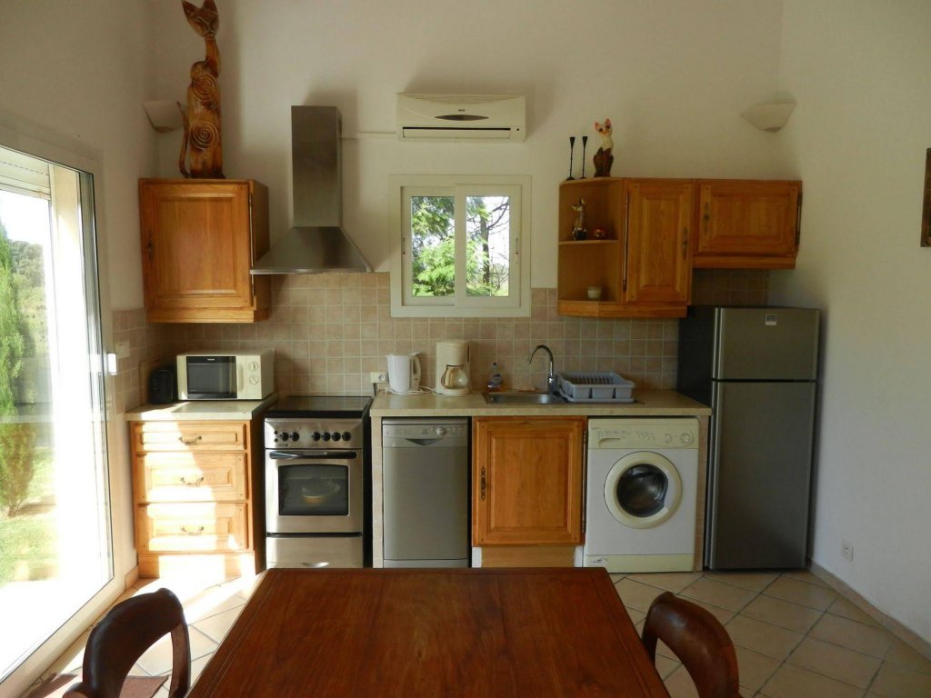 Фото Little America Hotel