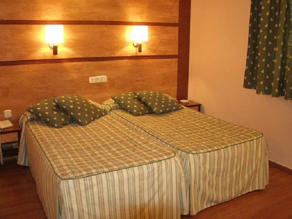 Фото Hotel Odon