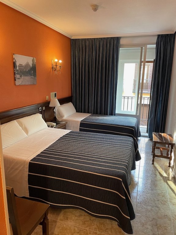 Фото Hostal Sonsoles