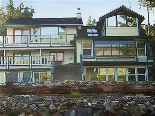 Гостиница Beachside Villa Luxury Inn в Джуно