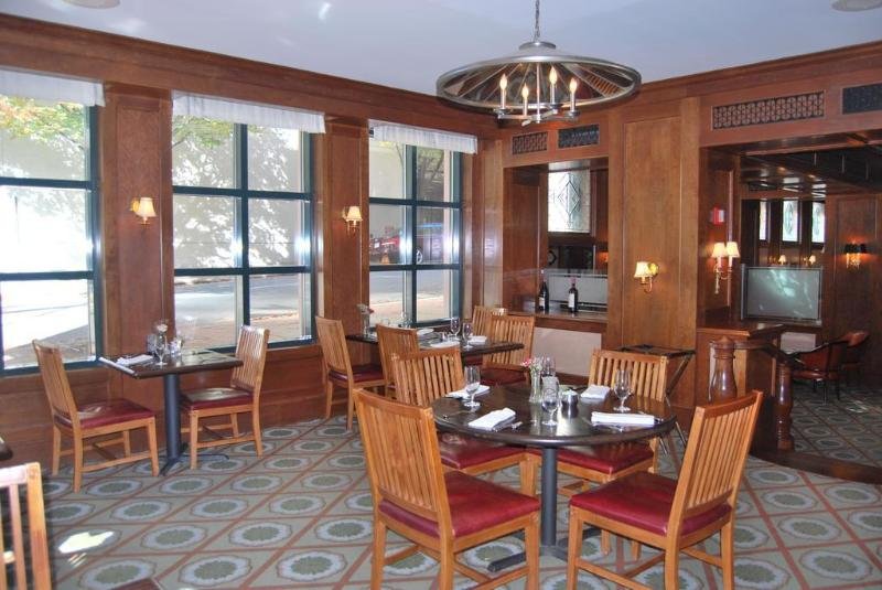 Фото The Berkeley Hotel