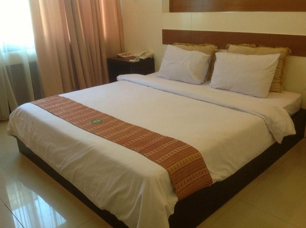 Hotel Hotel Swarna Dwipa, Palembang, photo