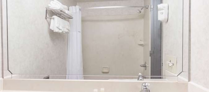 Фото Days Inn & Suites by Wyndham Lexington