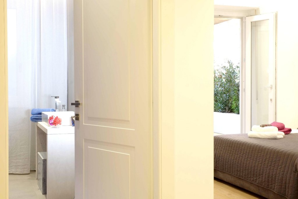 Фото House With 4 Bedrooms in Cagliari, With Wonderful City View, Furnished Terrace and Wifi Near the Beach