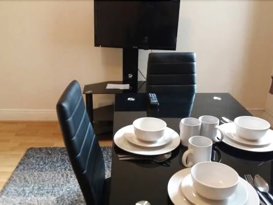 Фото Mayfair Holiday Apartment