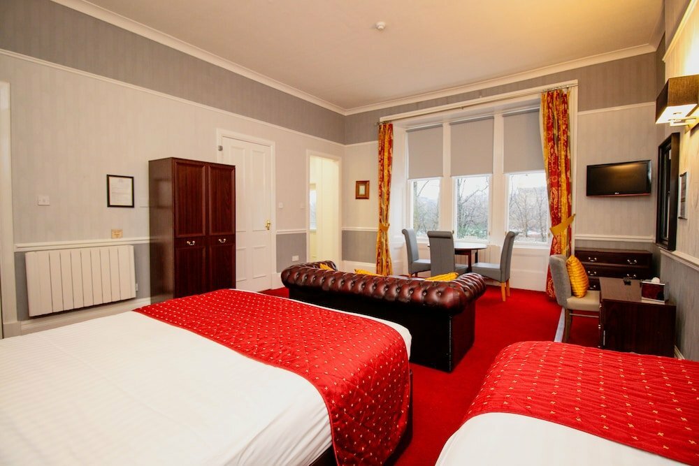 Hotel Embassy Apartments, Glasgow, photo