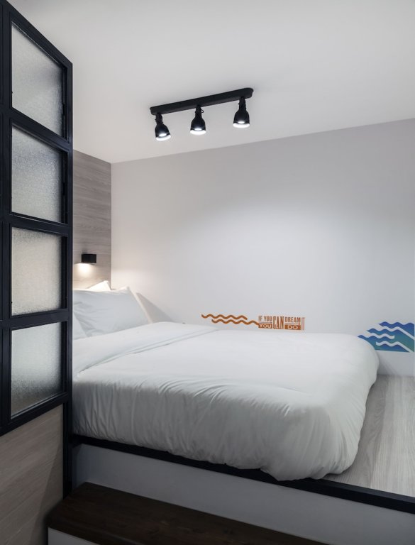 Фото The Athenians Art Apartments