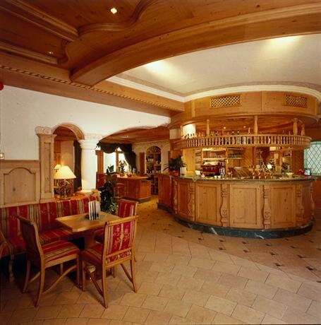 Hotel Castel Pietra