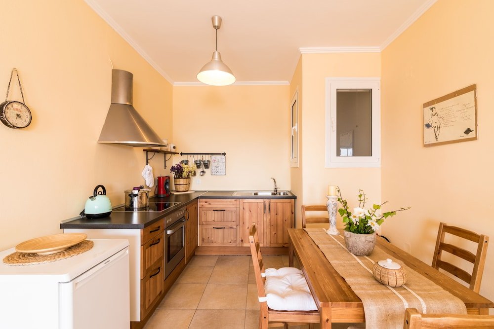 Фото Lemon Tree Corfu Apartments by Konnect