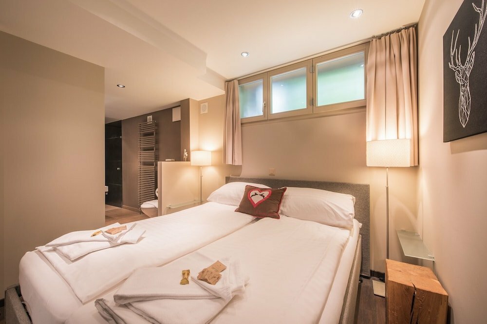 Hotel Apartment Schweizerheim, Canton of Bern, photo