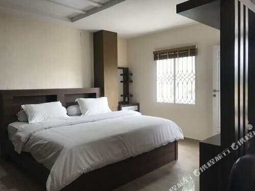 Гостиница Lewi House