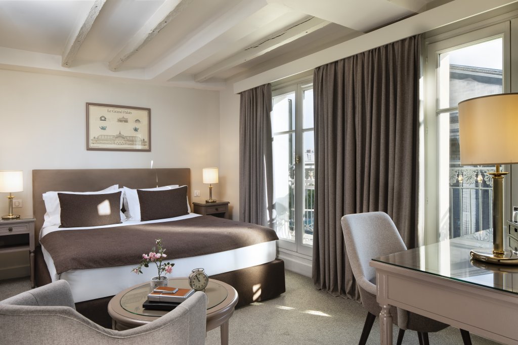 Фото Madeleine Plaza