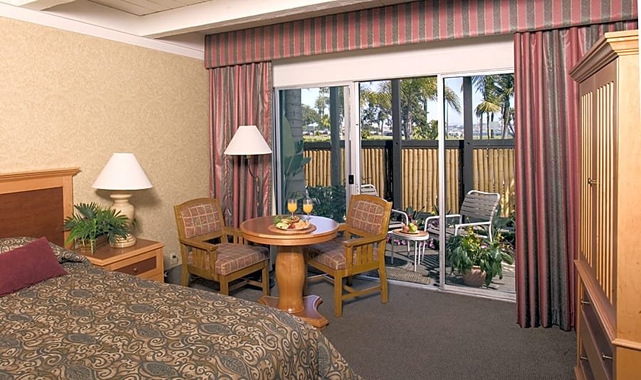 Фото Humphreys Half Moon Inn