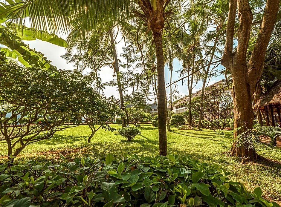Фото Nungwi Beach Resort by Turaco