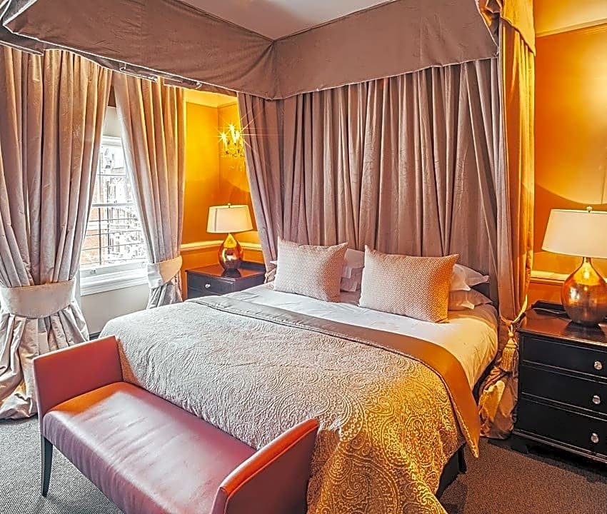 Фото 11 Cadogan Gardens, The Apartments and The Chelsea Townhouse by Iconic Luxury Hotels