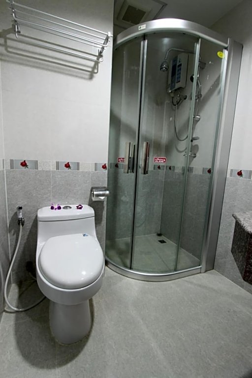 Фото Miloft Sathorn Hotel