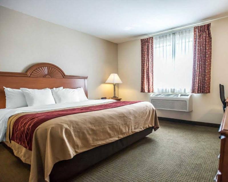 Фото Quality Inn New Columbia – Lewisburg