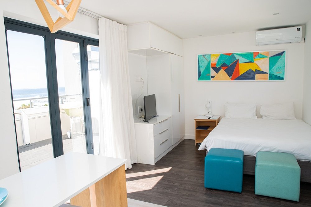 Фото Mojo Hotel